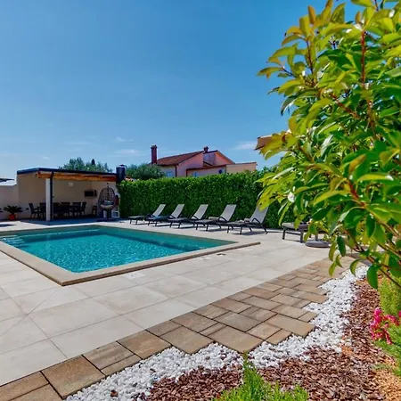 Nata In - Haus Für 8 Personen *