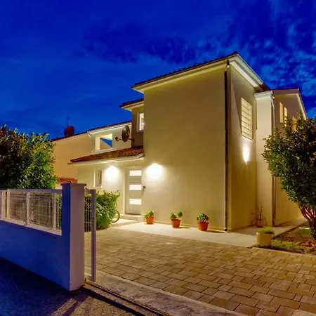 Nata In - Haus Für 8 Personen Villa